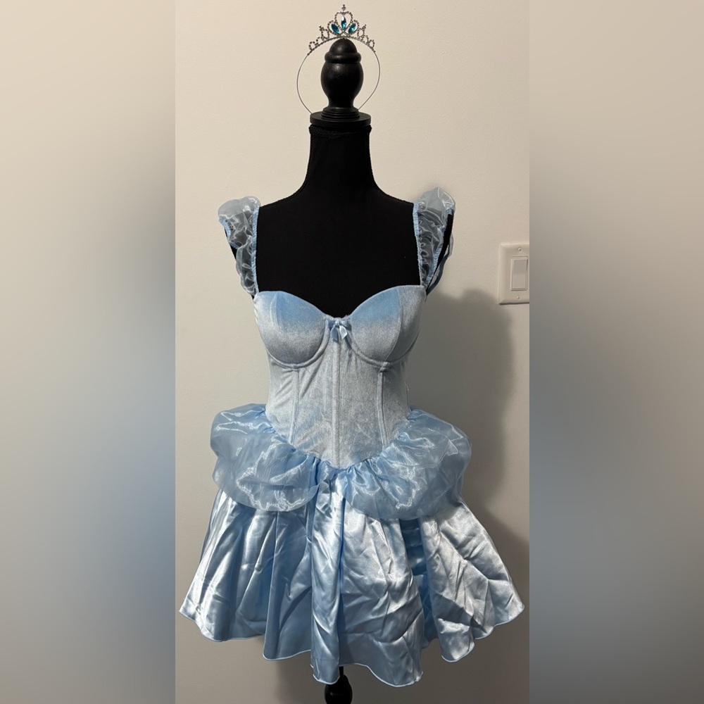 NWT Dolls Kill / Trickz N’ Treatz Cinderella Costume